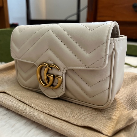 GUCCI - GG Marmont matelassé leather super mini bag - Picture 4 of 8
